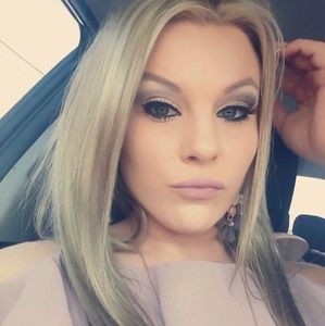 Meet your Posher, Maretha